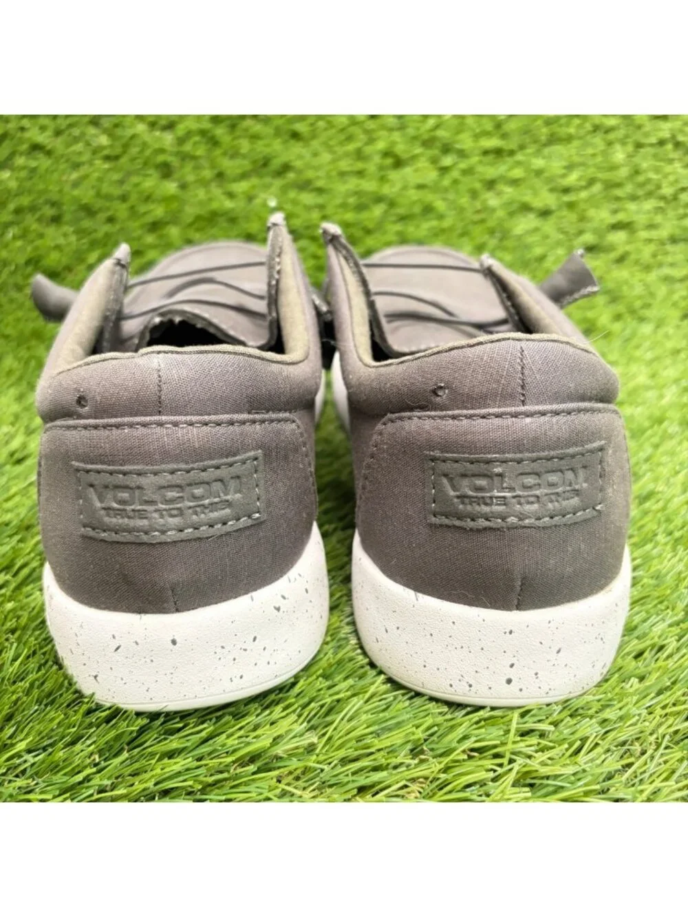 Volcom Chill Womens Size 9D Dark Gray White Composite Toe Safety Work Shoes
